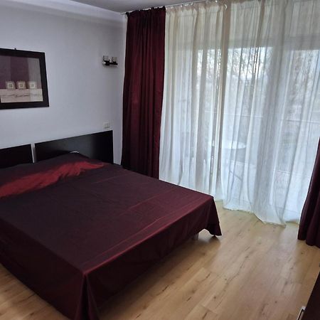 St.Vlas Apartments Mamaia Extérieur photo
