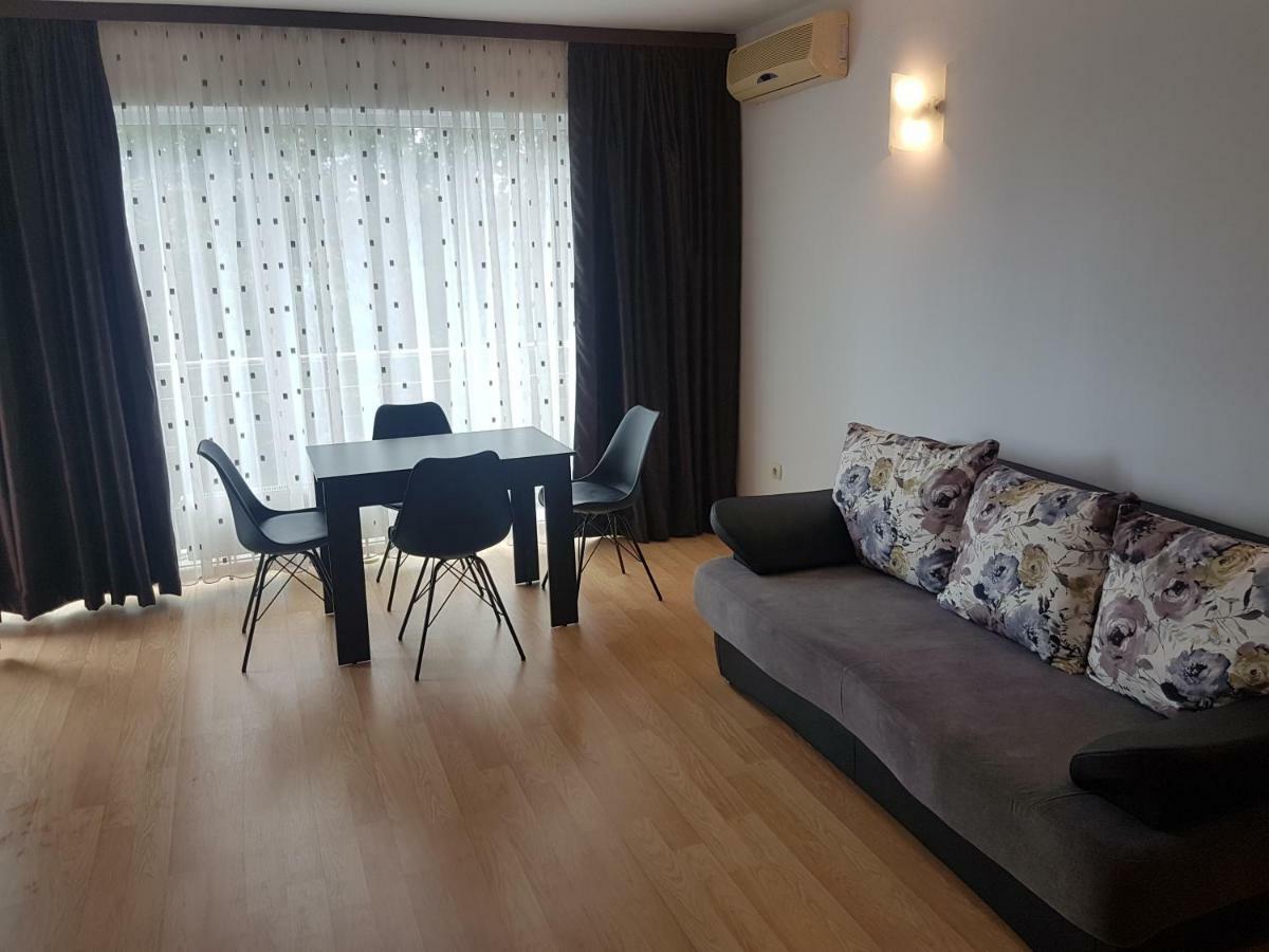 St.Vlas Apartments Mamaia Extérieur photo
